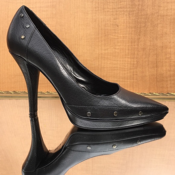 VIA SPIGA Pointed Toe Pumps - Picture 1 of 3